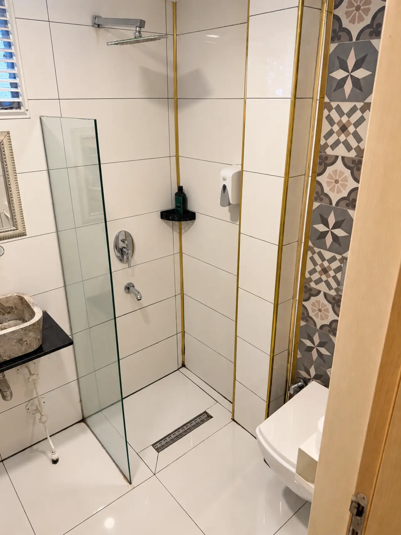 Bakırköy Otel — banyo detayı